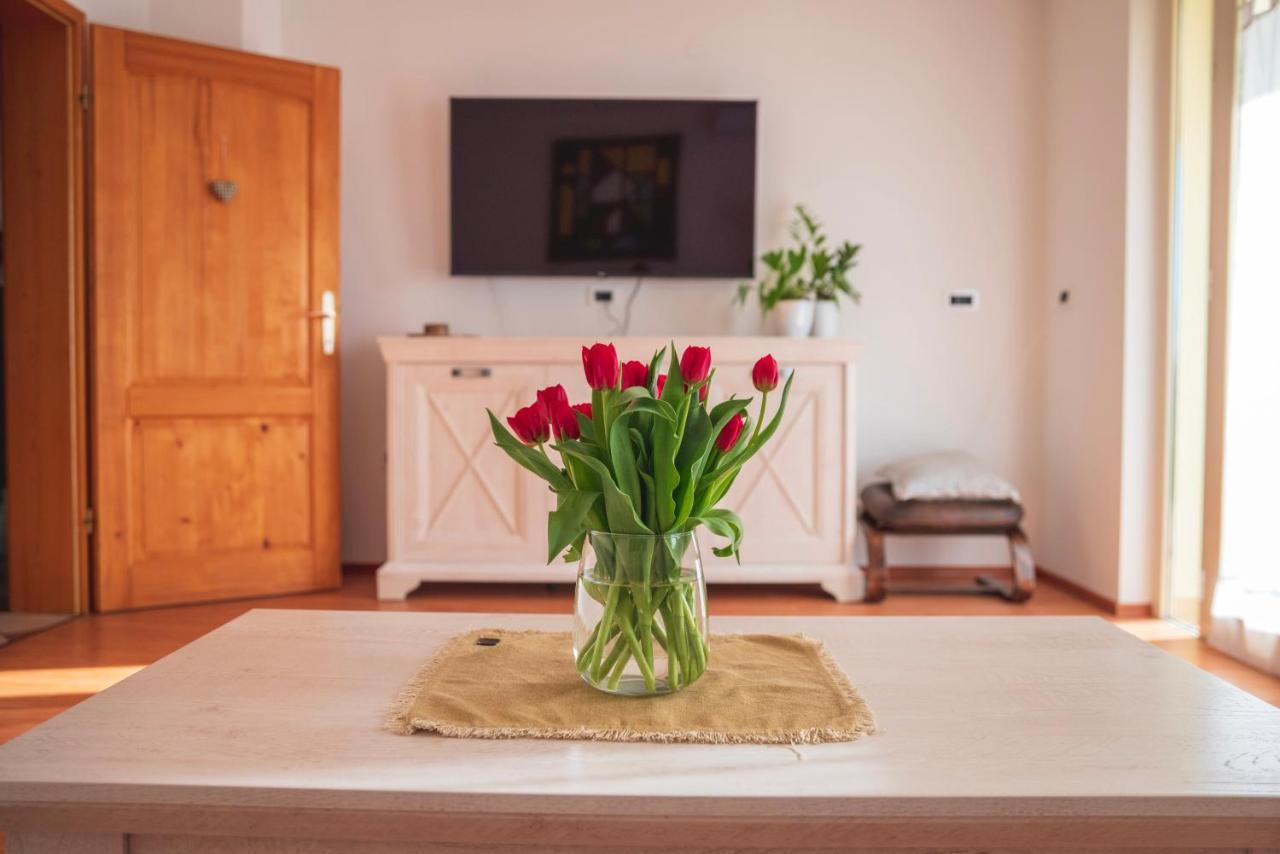 Apartment Laetitia Kaštelir Extérieur photo