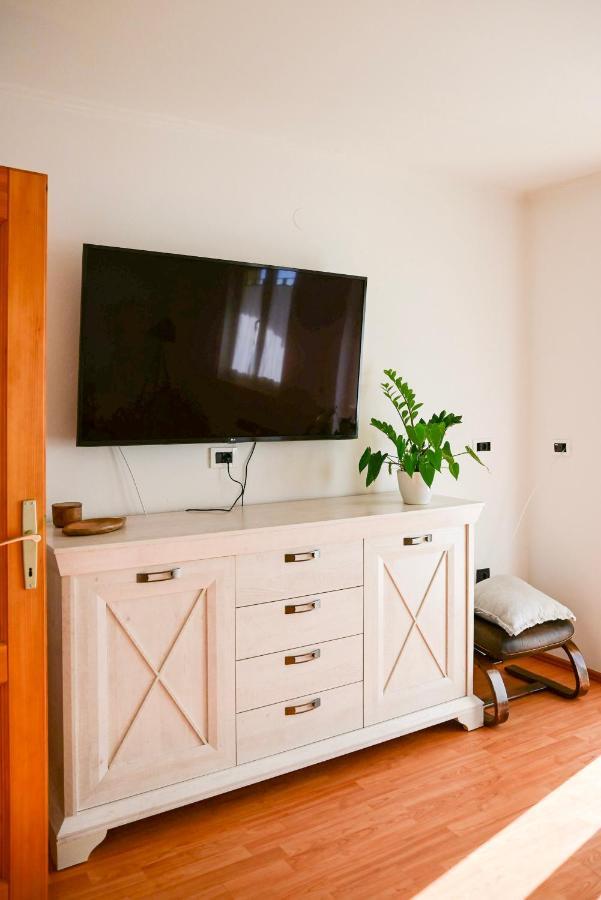Apartment Laetitia Kaštelir Extérieur photo